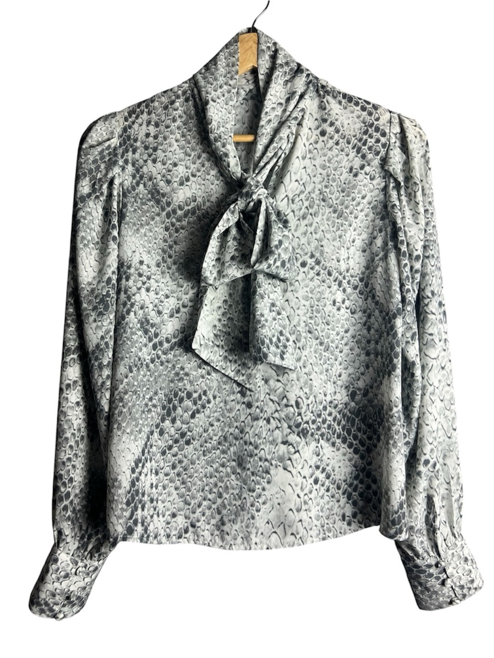 Worthington NWT Snakeskin Print Secretary Bow Blouse Grey Size XS